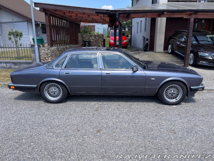 Jaguar XJ 40, 1987 1987