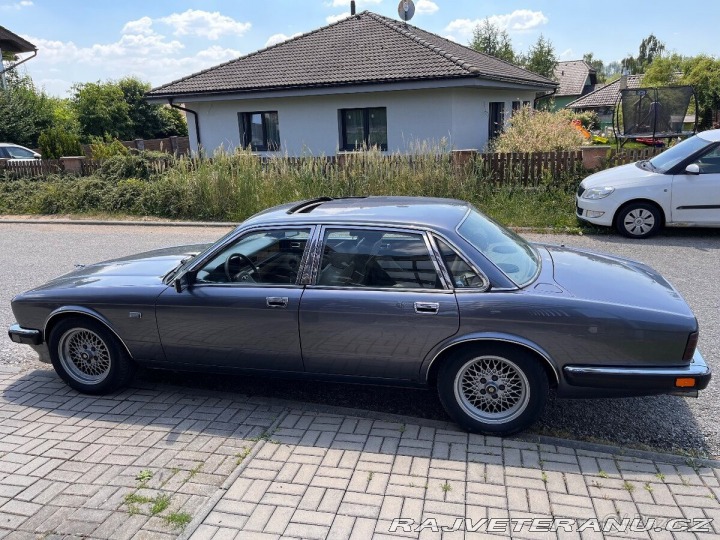 Jaguar XJ 40, 1987 1987