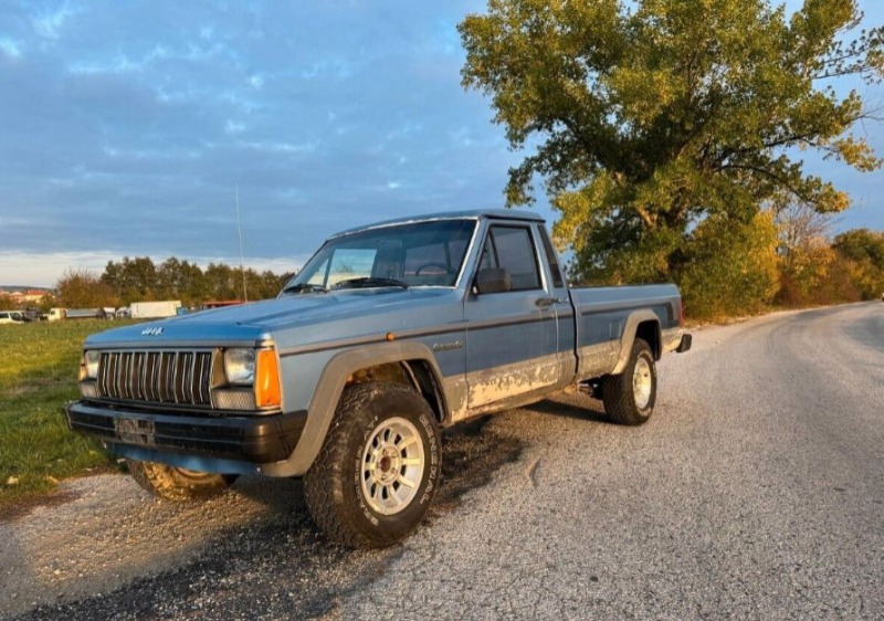 Jeep Comanche Cheroke