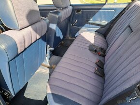 Mercedes-Benz 200 123 1982
