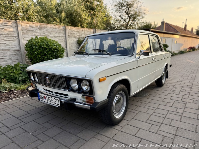 Lada 1500 sedan