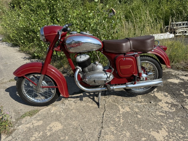 Jawa 250 353