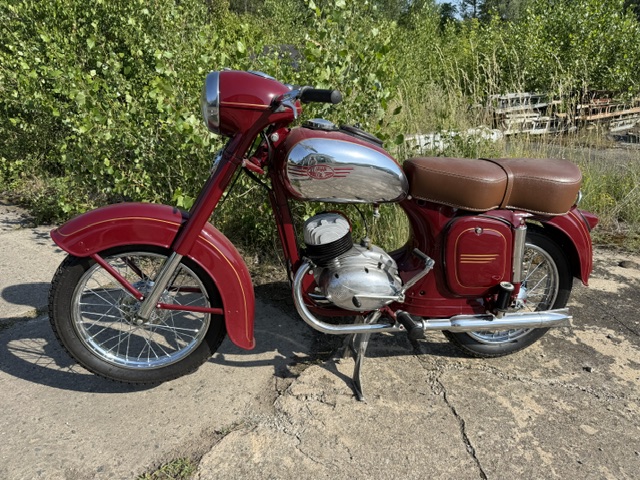Jawa 150 352