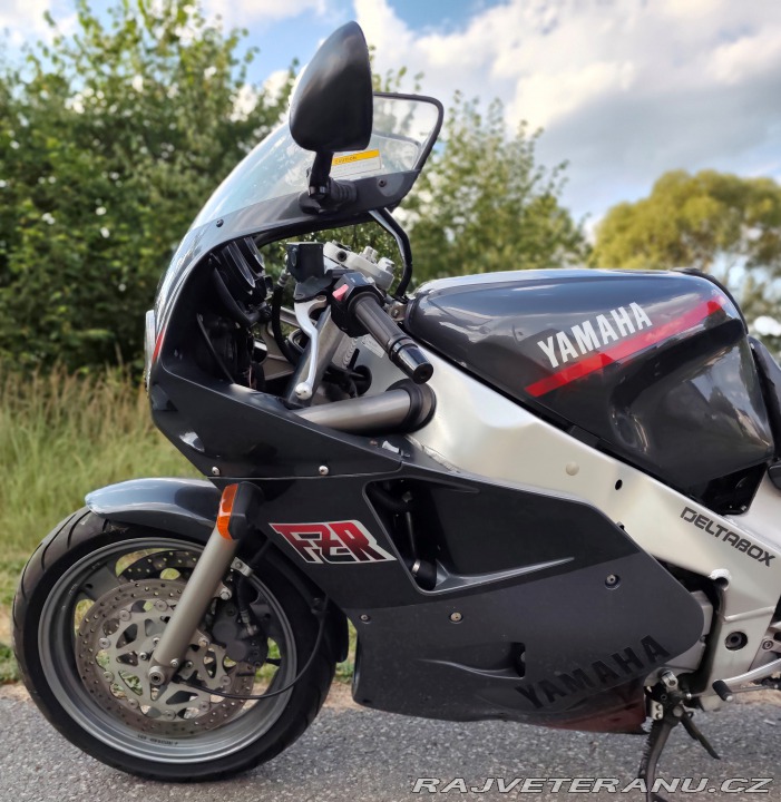Yamaha Ostatní modely FZR 1000 EXUP 3LE 1990