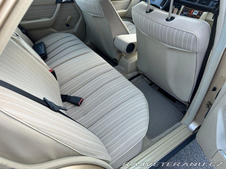 Mercedes-Benz 230 124 230E 97kw 1986