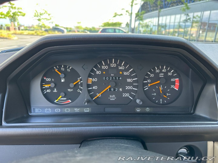 Mercedes-Benz 230 124 230E 97kw 1986