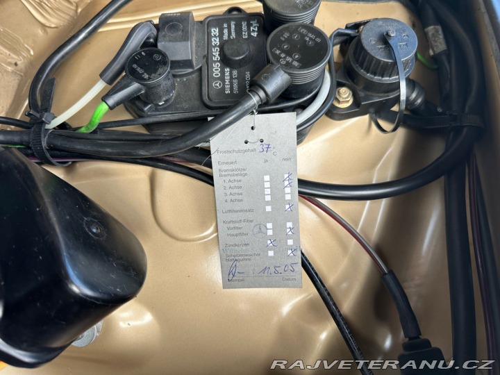 Mercedes-Benz 230 124 230E 97kw 1986