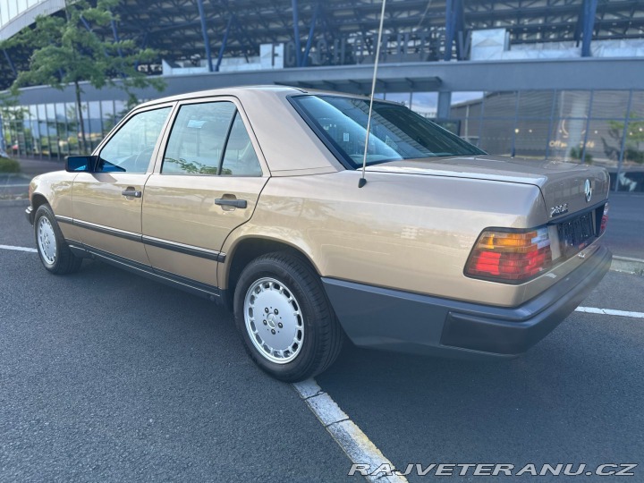 Mercedes-Benz 230 124 230E 97kw 1986