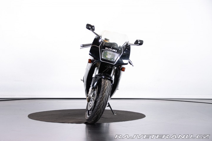 Suzuki RG RGV GAMMA 250 1990