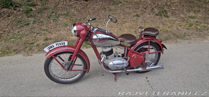Jawa 250 Pérák