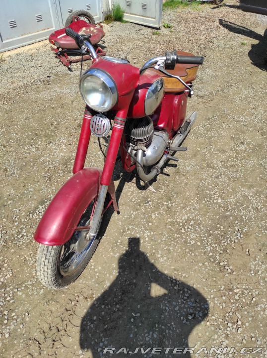 Jawa 350 360+ side 1971