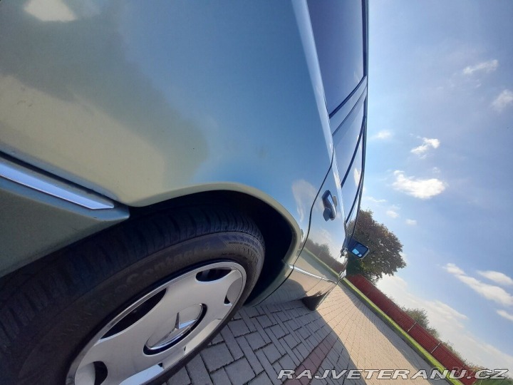 Mercedes-Benz S 2,0 124 200TE 1990
