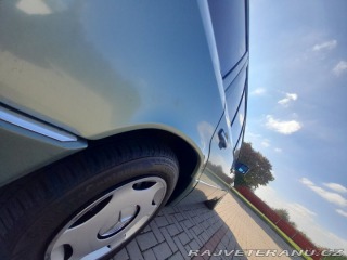 Mercedes-Benz S 2,0 124 200TE 1990