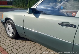 Mercedes-Benz S 2,0 124 200TE 1990