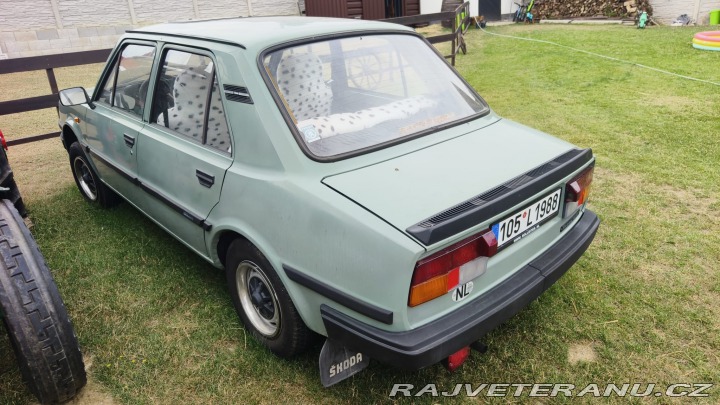 Škoda 105 105L 1988