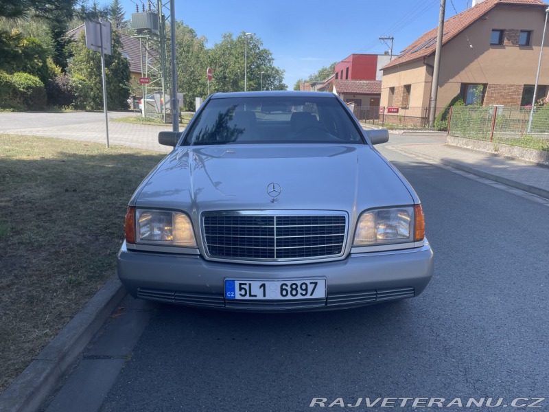 Mercedes-Benz S W140