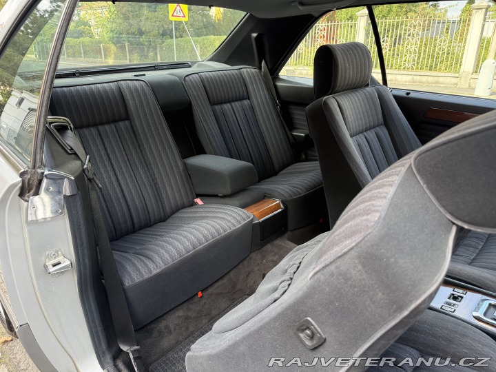Mercedes-Benz 230 w124 1990
