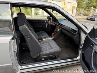 Mercedes-Benz 230 w124 1990