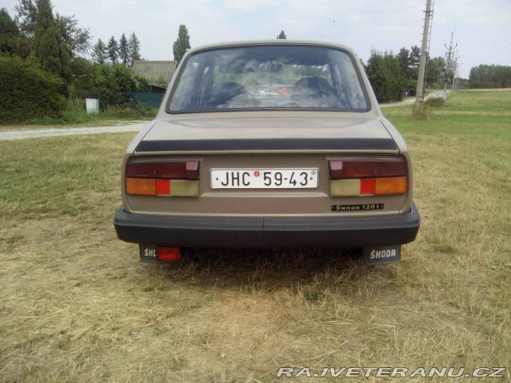 Škoda 120 120L 1988