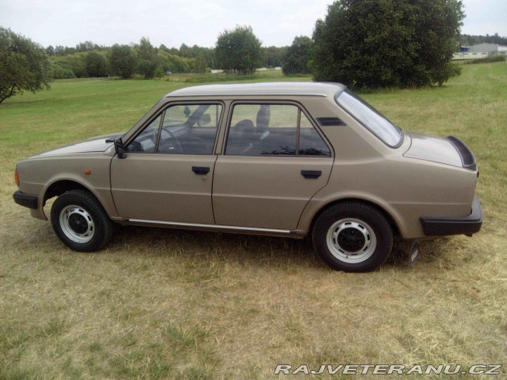 Škoda 120 120L 1988
