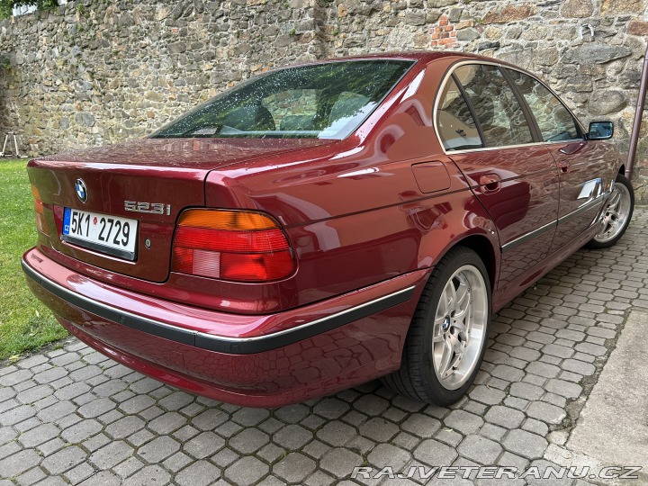 BMW 5 523i E39 nebourán 98000km 1997