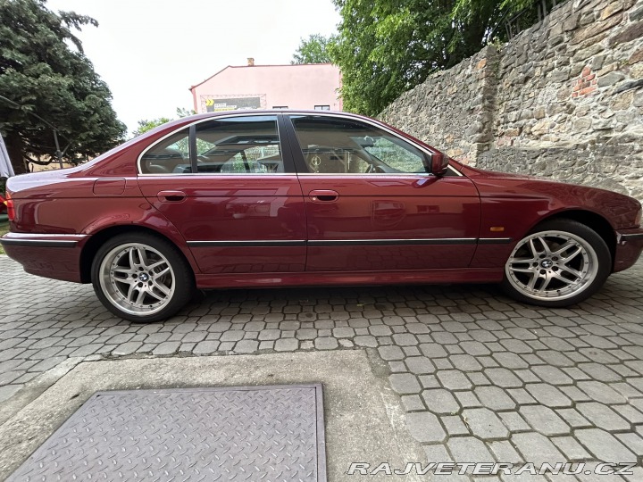BMW 5 523i E39 nebourán 98000km 1997