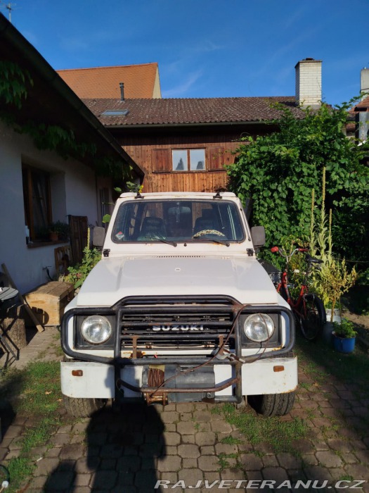 Suzuki Samurai