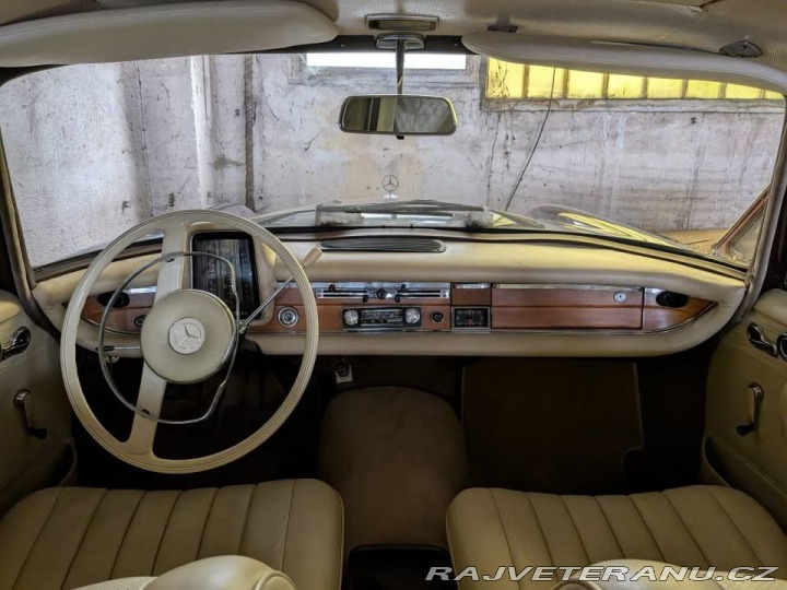 Mercedes-Benz 230 S 1965