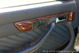 Mercedes-Benz 560 W 126 1989
