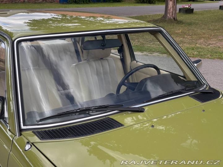 Mercedes-Benz 200 200D 123D 1980