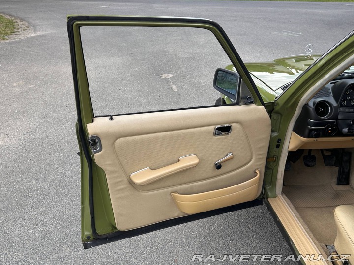 Mercedes-Benz 200 200D 123D 1980