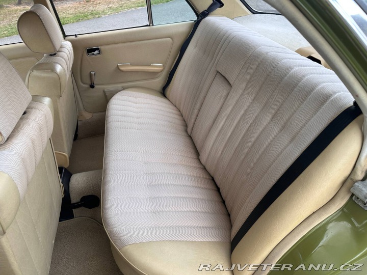 Mercedes-Benz 200 200D 123D 1980