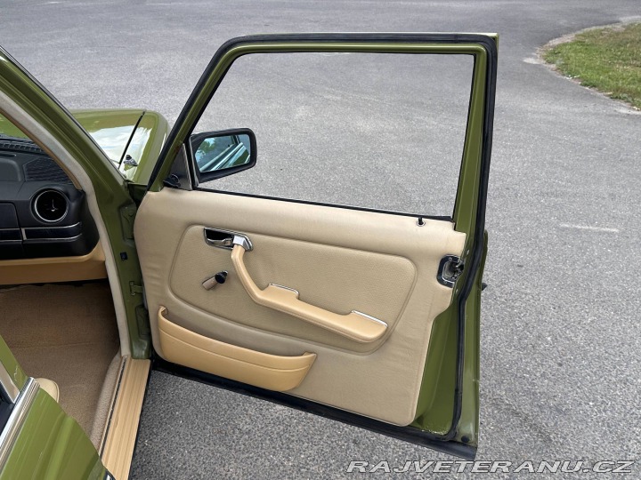 Mercedes-Benz 200 200D 123D 1980
