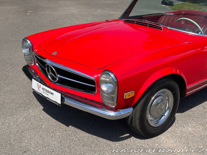 Mercedes-Benz 230 230SL Pagoda 1966