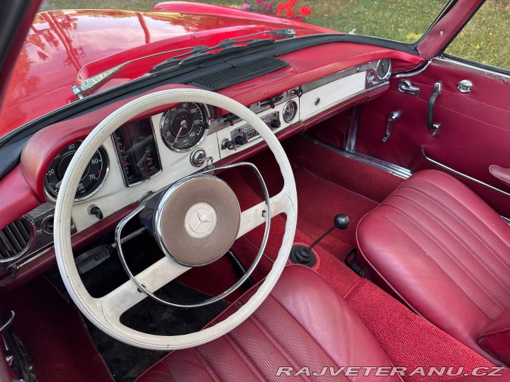 Mercedes-Benz 230 230SL Pagoda 1966