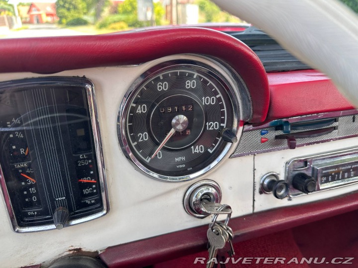 Mercedes-Benz 230 230SL Pagoda 1966