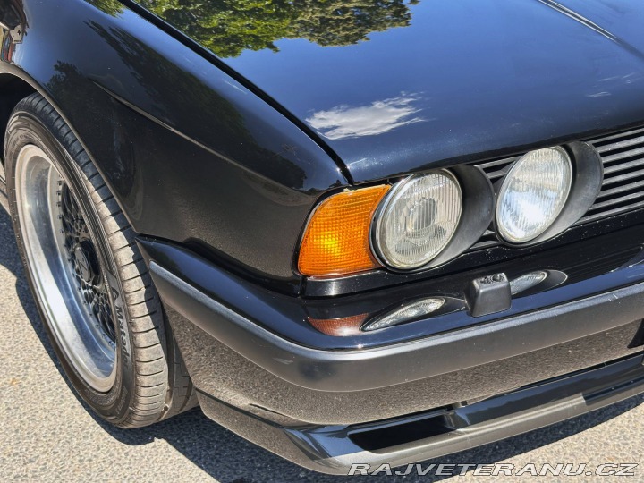 BMW M5 E34 1989