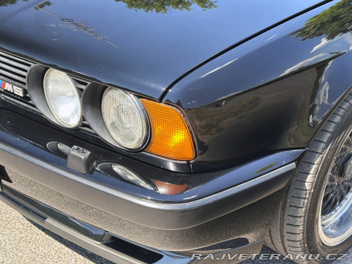 BMW M5 E34 1989
