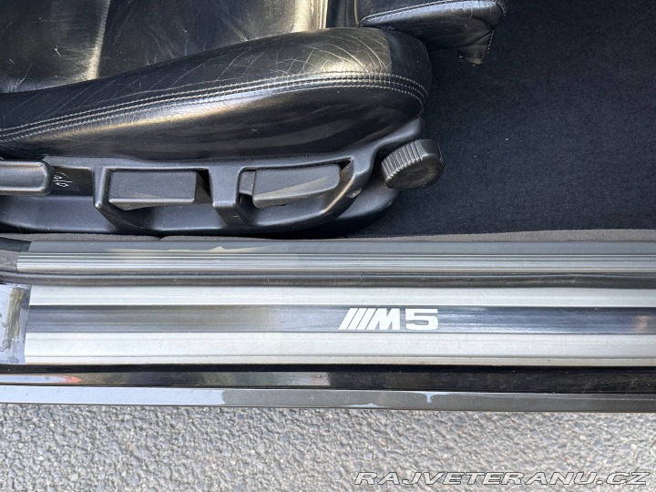 BMW M5 E34 1989