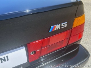 BMW M5 E34 1989