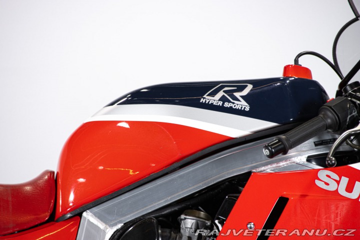 Suzuki GSX GSXR 1100 1986