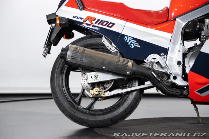 Suzuki GSX GSXR 1100 1986