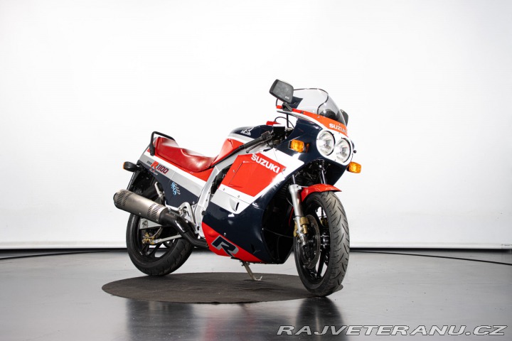 Suzuki GSX GSXR 1100 1986