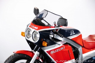 Suzuki GSX GSXR 1100 1986