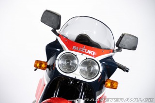 Suzuki GSX GSXR 1100 1986