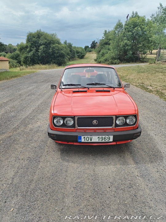 Škoda 105 105 GL 1982