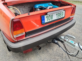 Škoda 105 105 GL 1982