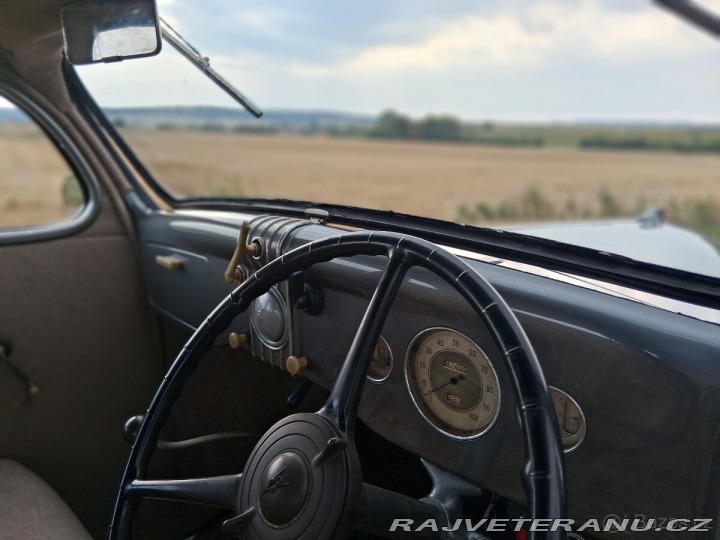 Ford V8 1935