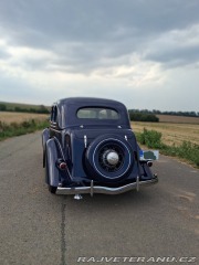 Ford V8  1935