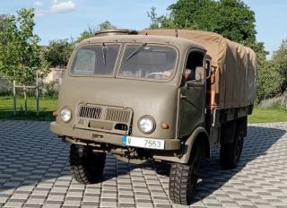 Tatra 805 